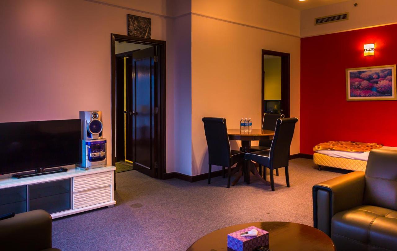 Rainbow Service Suite At Times Square クアラルンプール エクステリア 写真